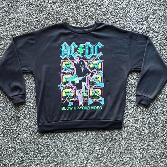 ACDC Sweatshirt Mens Medium/Large Black Graphic Tee 80s Rock on Grunge Crewneck - Picture 1 of 6